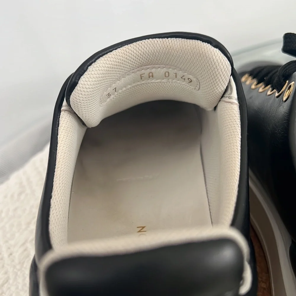 Louis Vuitton tennis - Picture 4 of 4